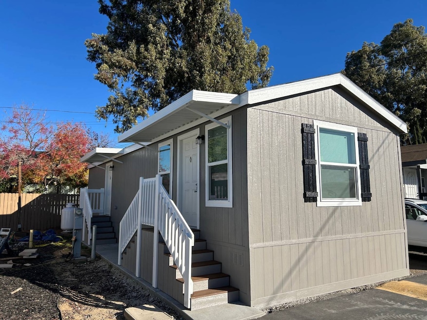 1490 E 6th St unit 7, Beaumont, CA 92223 - photo 1