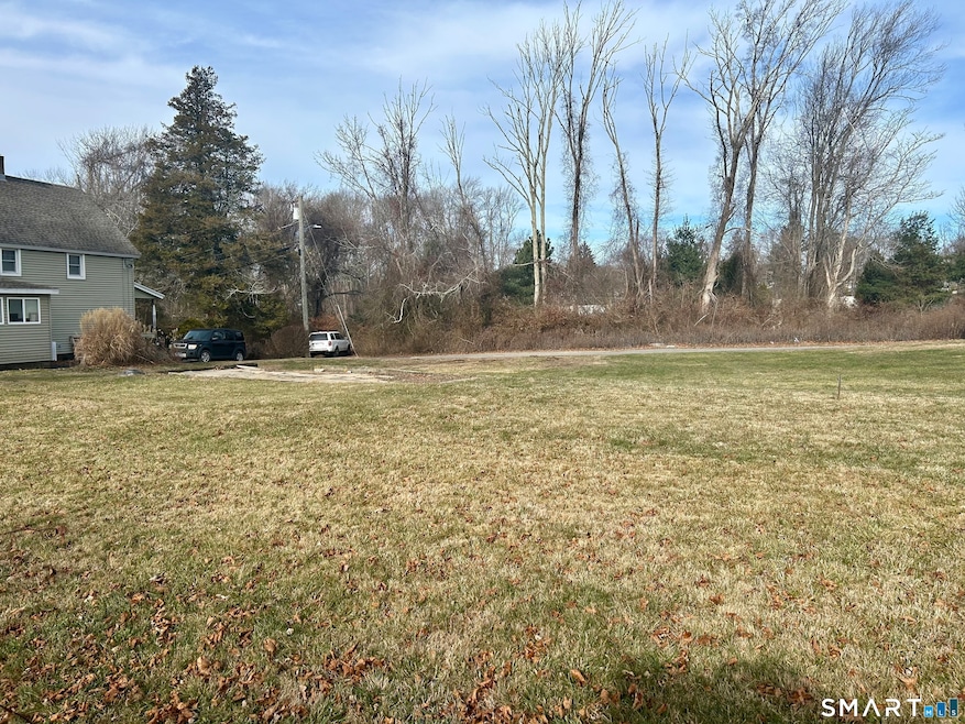 5 Ray St, New London, CT 06320 - photo 1