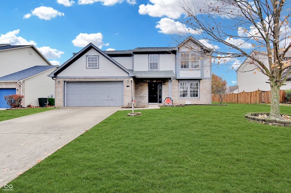 2109 Cross Willow Ln, Indianapolis, IN 46239 - photo 1