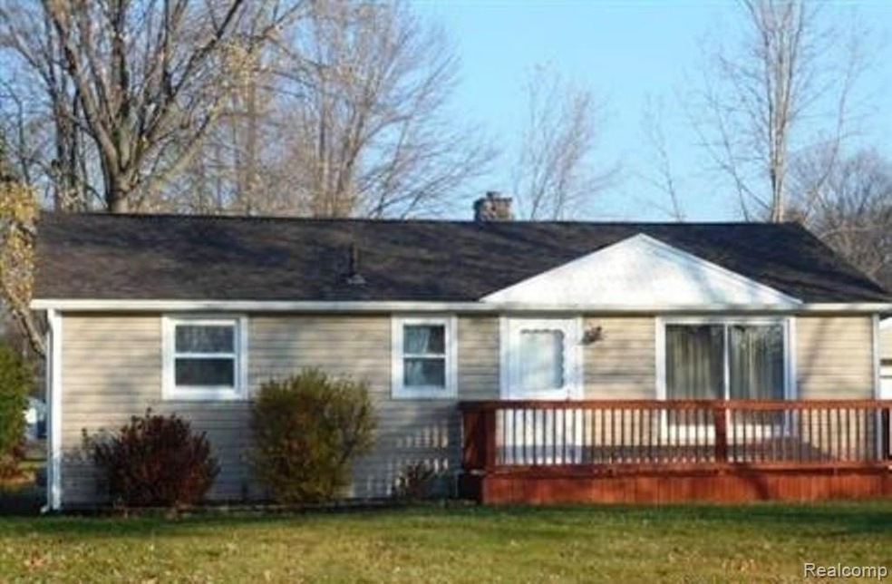 5113 Esta Dr, Flint, MI 48506 - photo 1