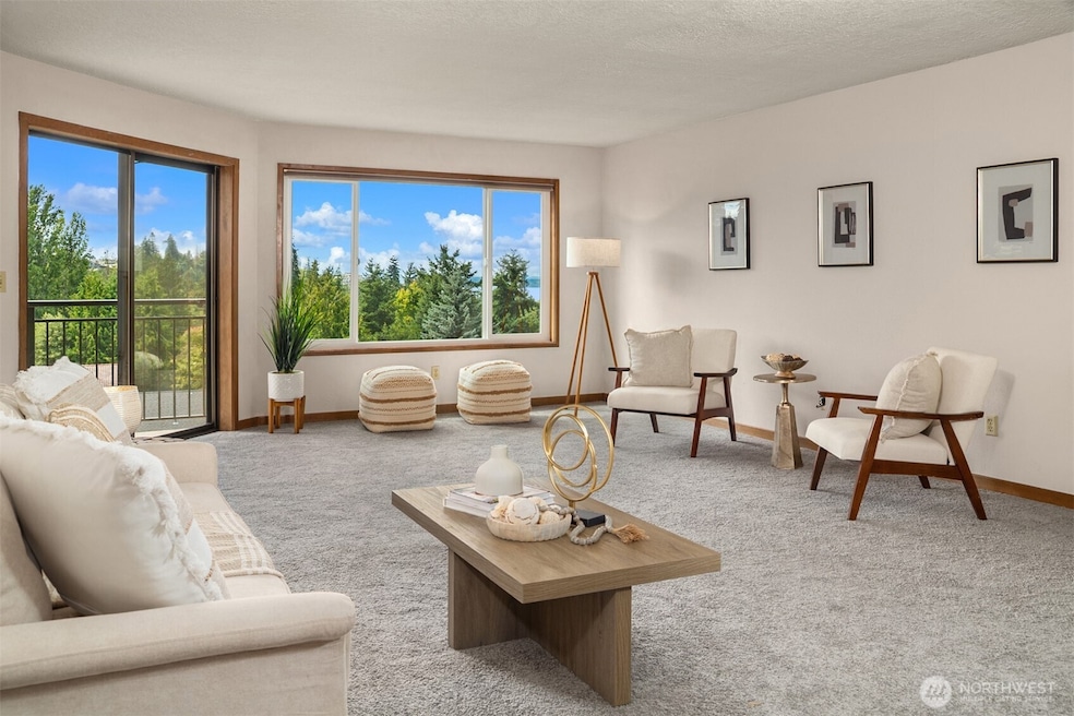 1071 4th Ave S unit 302, Edmonds, WA 98020 - photo 1