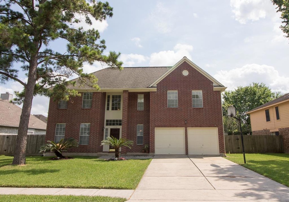 1806 Valero St, Friendswood, TX 77546 - photo 1