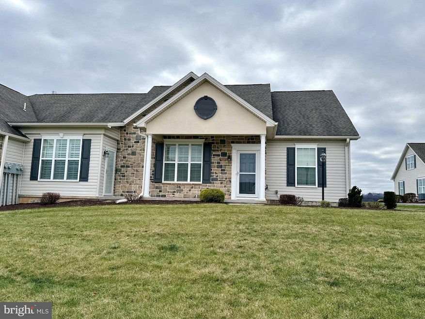 160 Dolomite Dr unit 12B, York, PA 17408 - photo 1