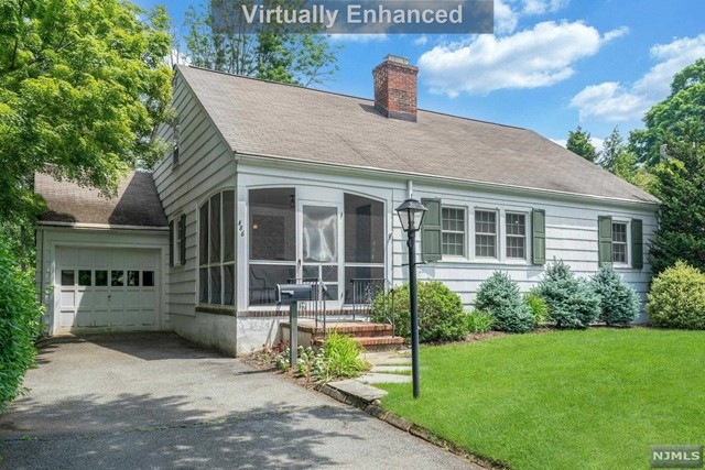 586 Overlook Dr, Wyckoff, NJ 07481 - photo 1