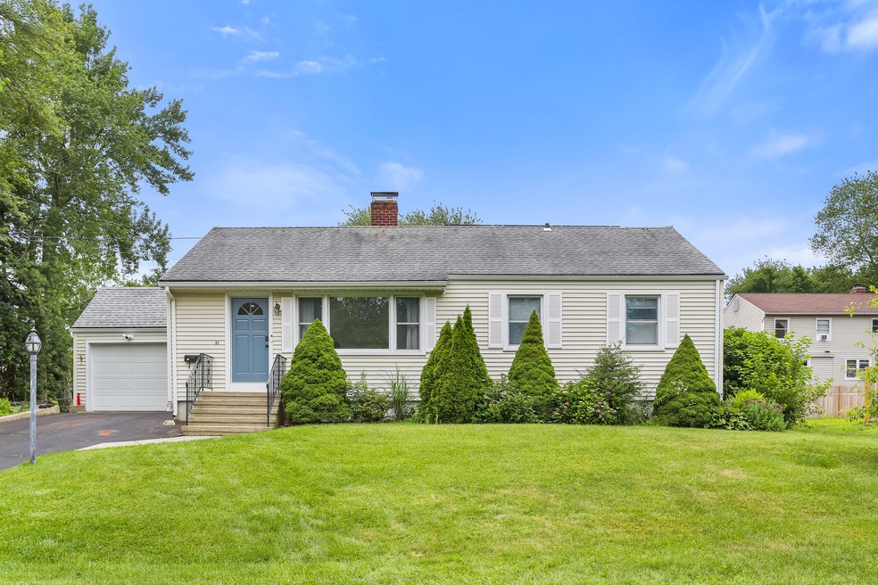 21 Frederick St, Trumbull, CT 06611 - photo 1