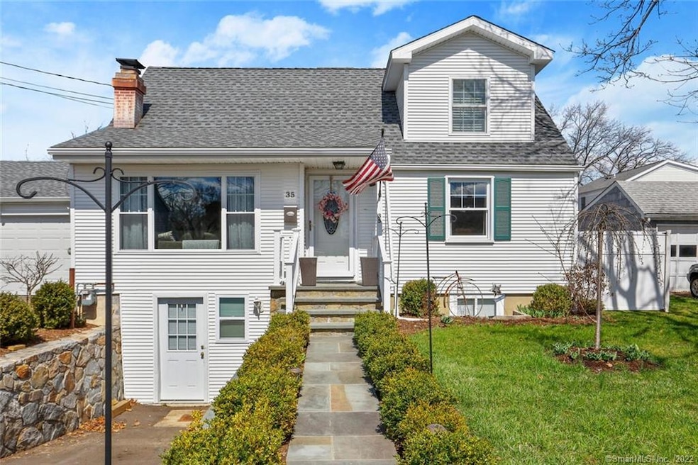 35 Baxter Dr, Norwalk, CT 06854 - photo 1