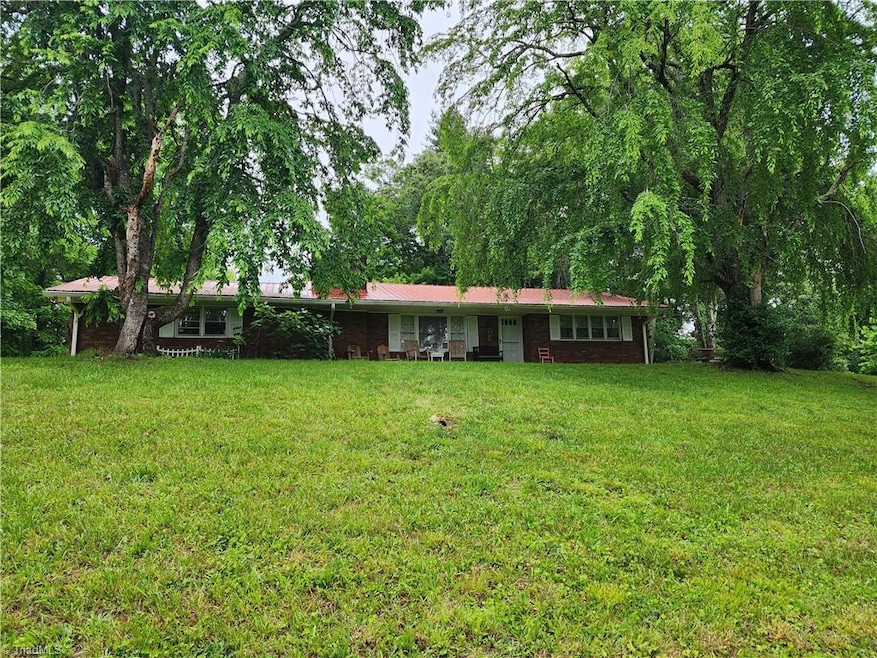 Under Contract $495,000