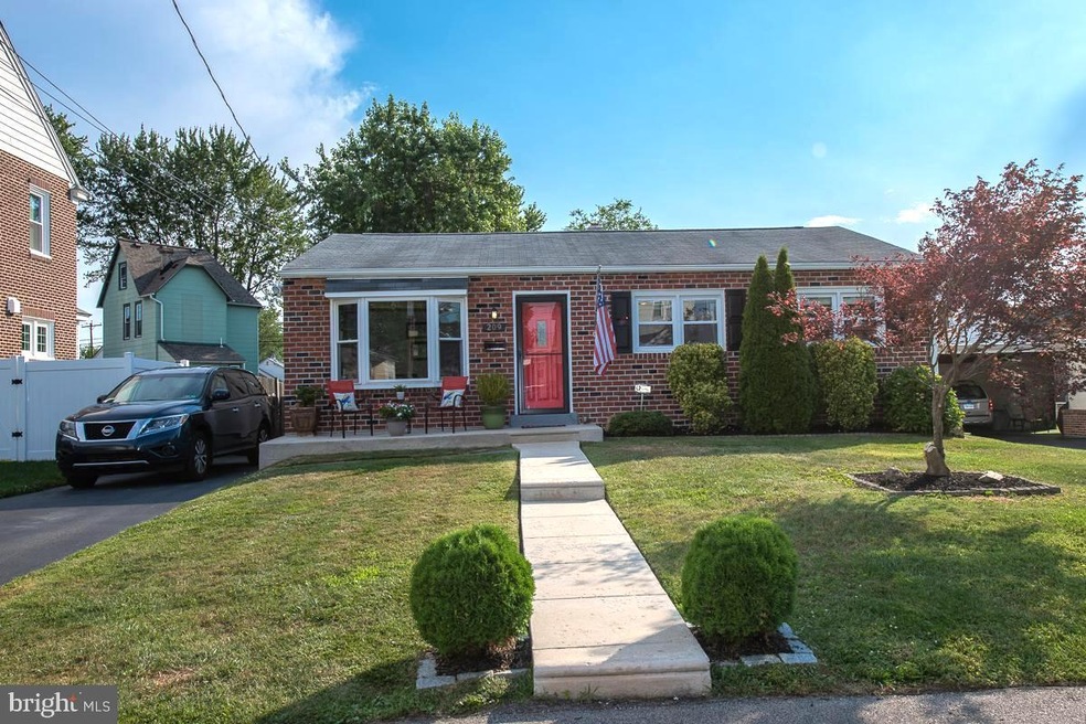 209 Springfield Ave, Folsom, PA 19033 - photo 1