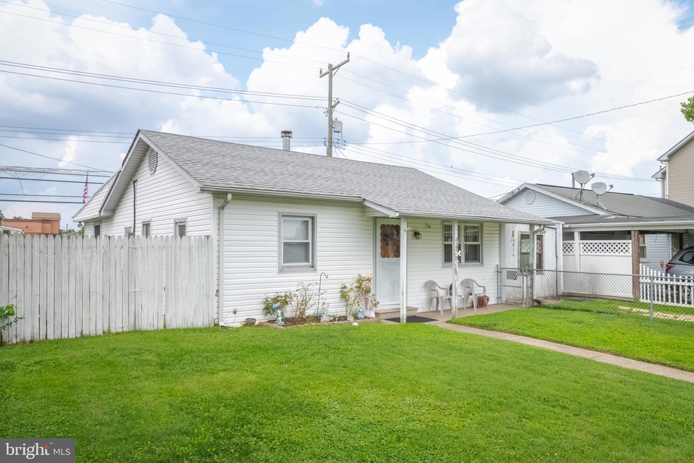 37 Dihedral Dr, Middle River, MD 21220 - photo 1