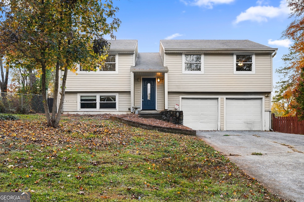 425 Worthington Hills Ct, Roswell, GA 30076 - photo 1