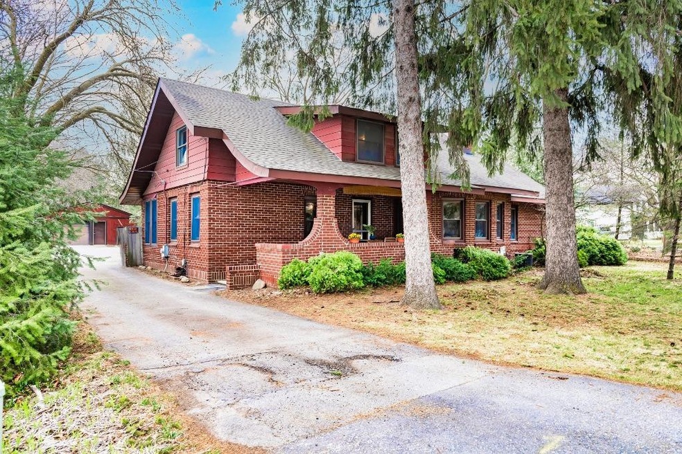 6039 Saline Ann Arbor Rd, Saline, MI 48176 - photo 1