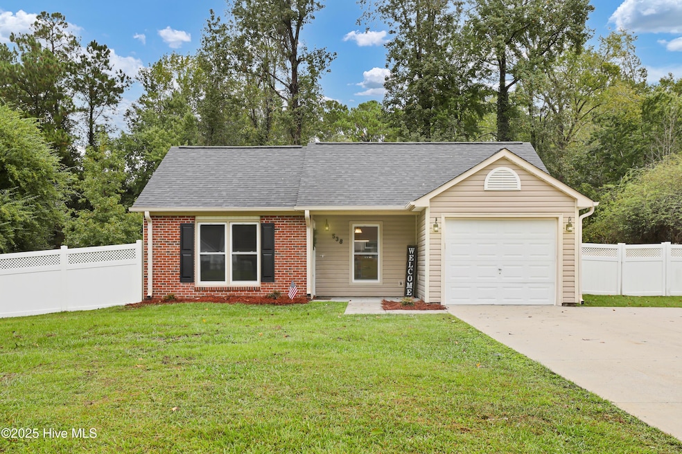 538 Shadowridge Rd, Jacksonville, NC 28546 - photo 1