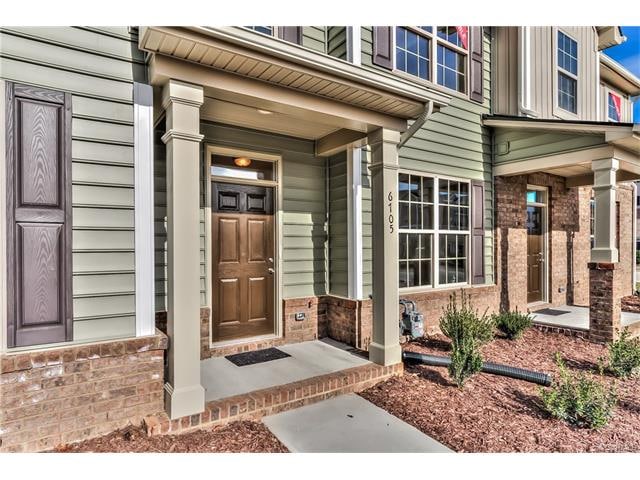 Front porch with columns.