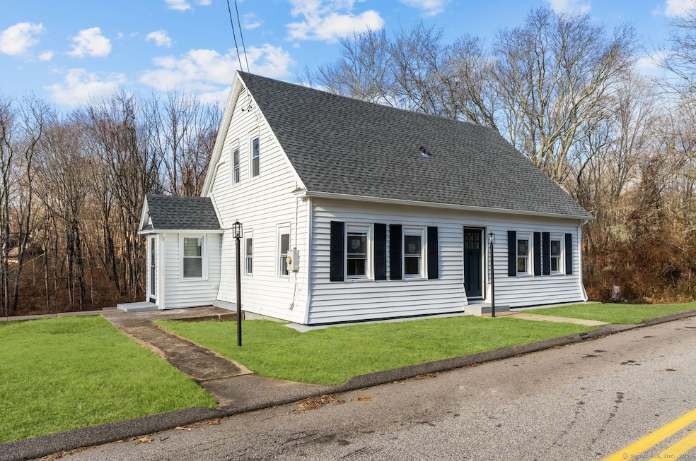 52 Walnut Hill Rd, East Lyme, CT 06333 - photo 1