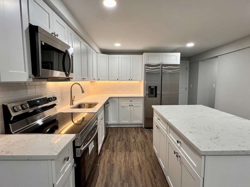 186 York St unit BAS, West Haven, CT 06516 - photo 1