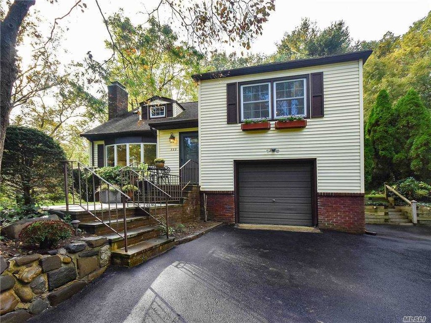 322 Littleworth Ln, Sea Cliff, NY 11579 - photo 1