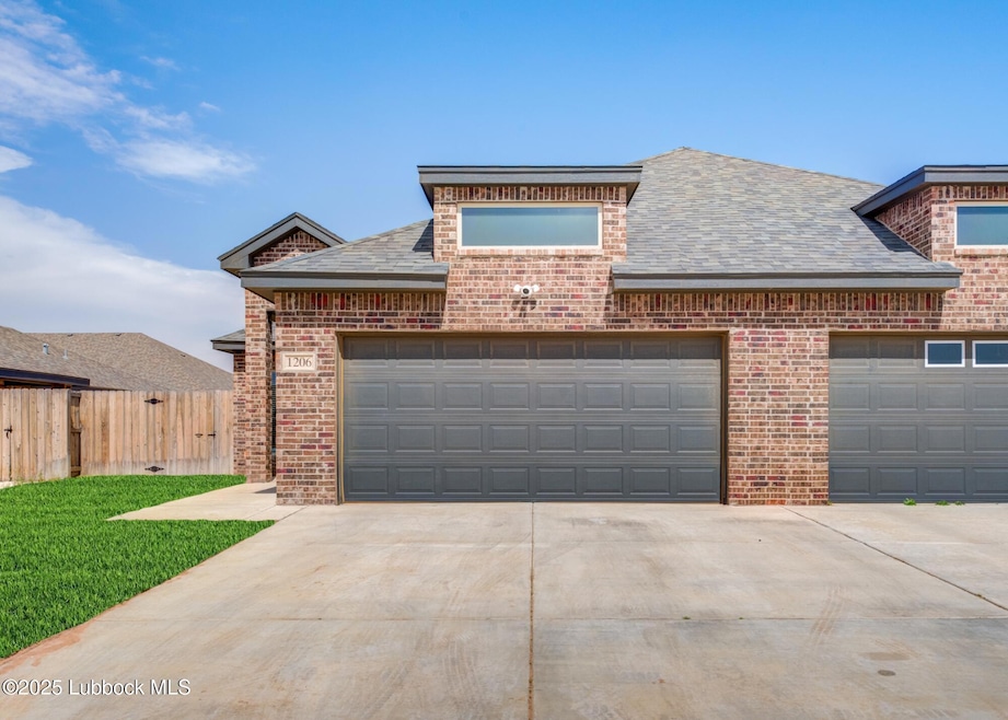 For Sale $214,900 • Co-Listing Agent