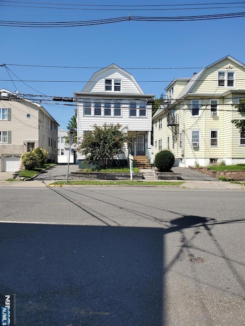 For Rent $2,350/month