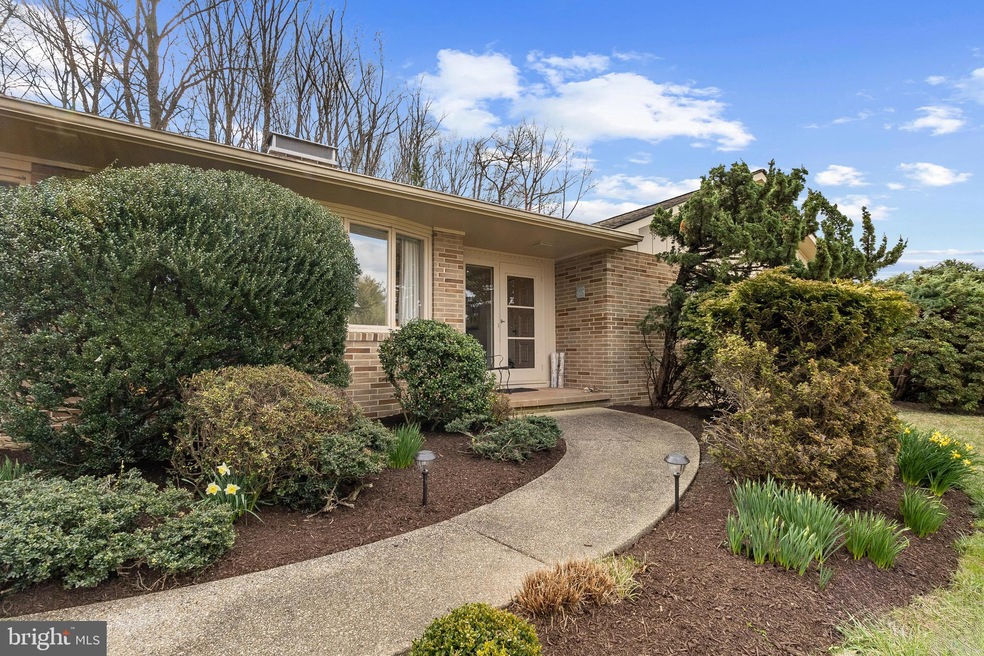 1203 Doves Cove Rd, Towson, MD 21286 - photo 1