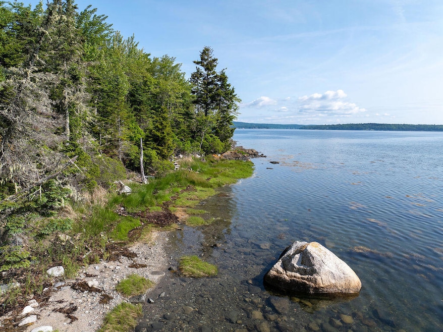 For Sale $475,000 • Co-Listing Agent