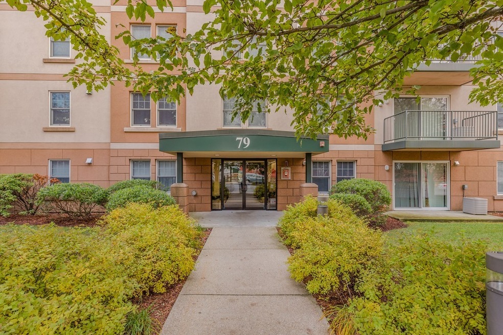 79 Waite St unit 21, Malden, MA 02148 - photo 1
