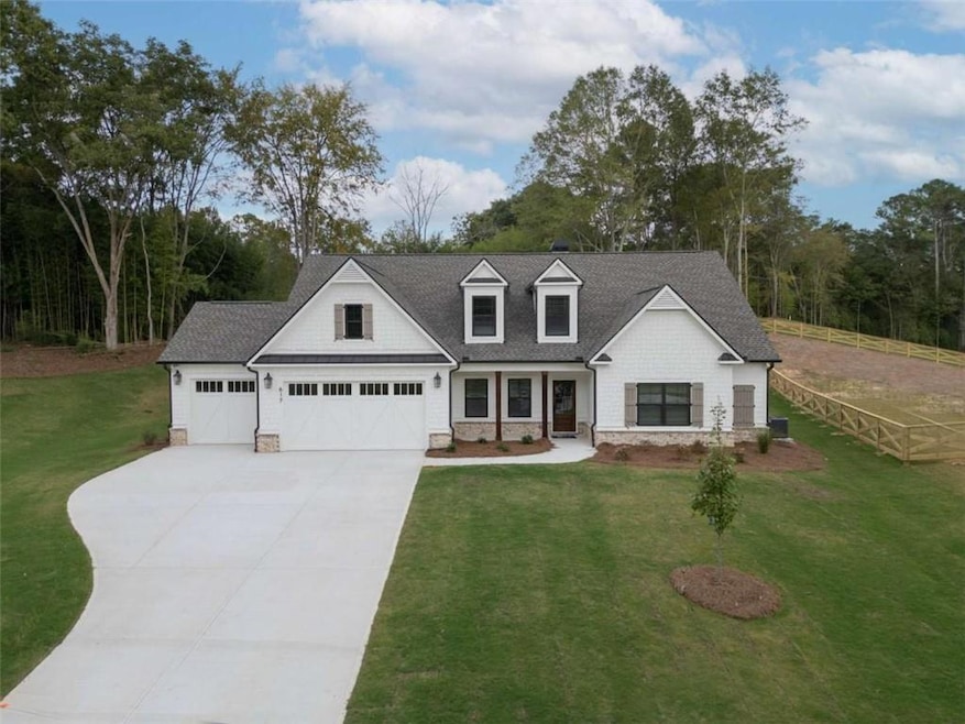 Pending $584,156 • Co-Listing Agent