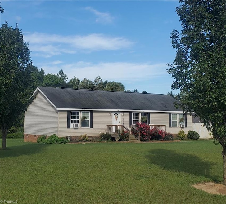1936 Foxfire Rd, Asheboro, NC 27205 - photo 1