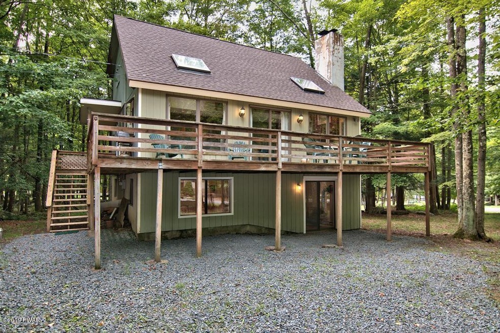 378 Lakewood Dr, Hamlin, PA 18427 - photo 1