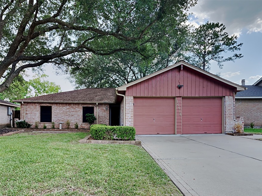 16418 Forest Bend Ave, Friendswood, TX 77546 - photo 1