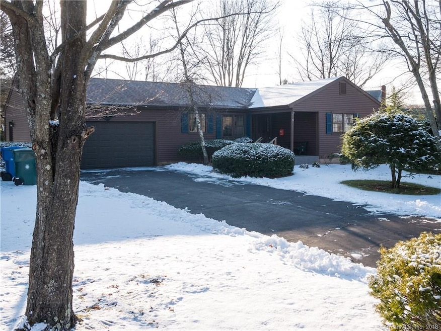 19 Flag Dr, Manchester, CT 06042 - photo 1