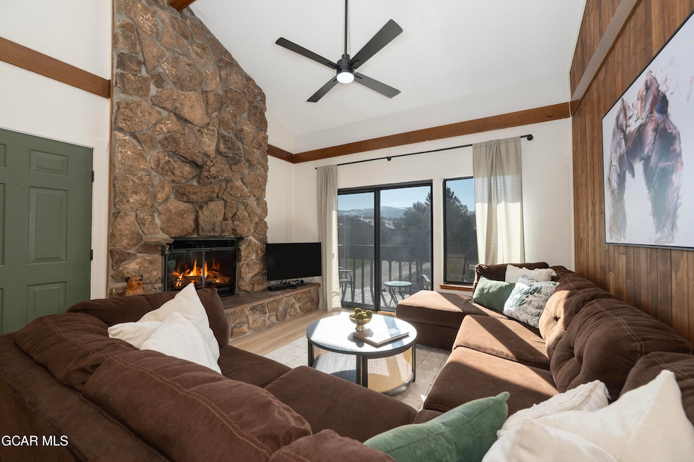 4 - 83 Meadow Lane 44-D12 pic 28