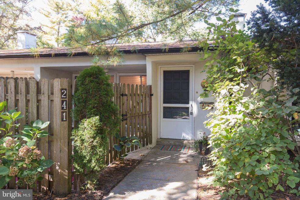 241 E Chelsea Cir unit 241, Newtown Square, PA 19073 - photo 1
