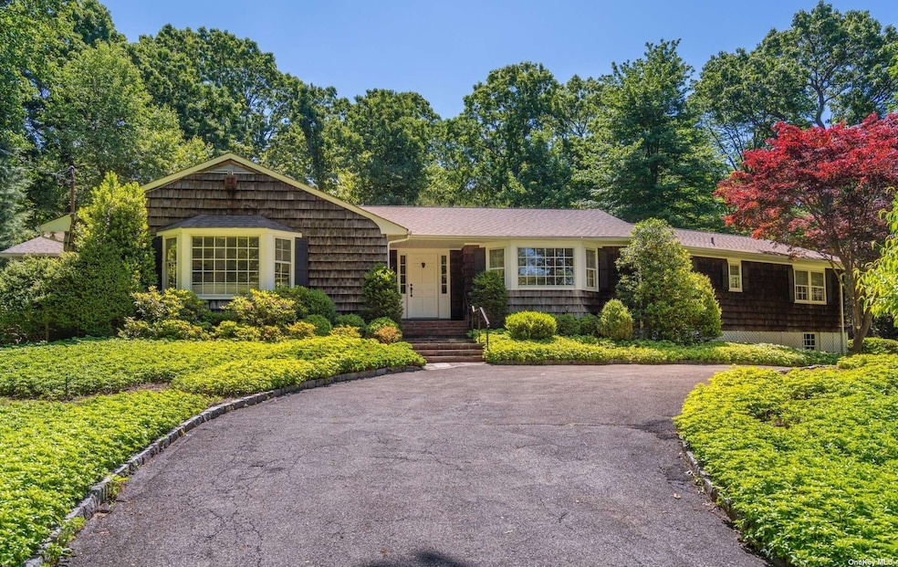 6 Glenby Ln, Glen Head, NY 11545 - photo 1