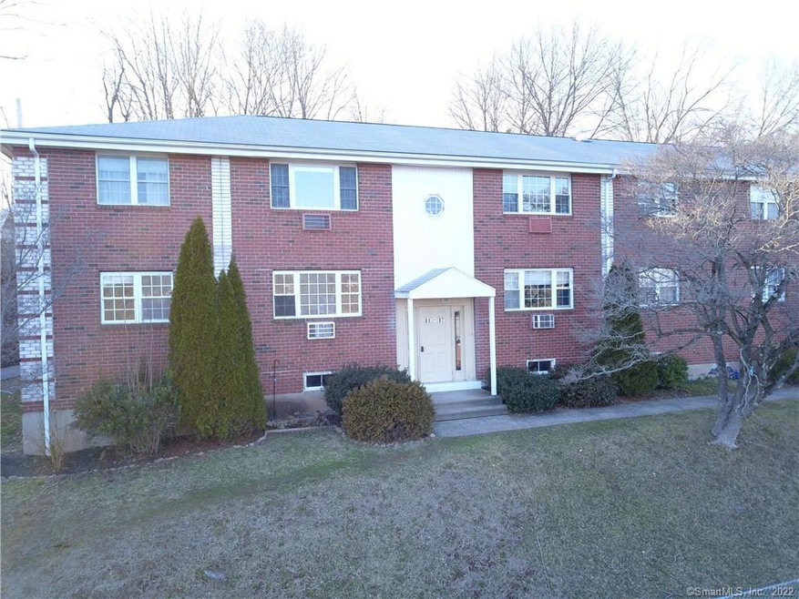 81 Sigwin Dr unit 81, Wallingford, CT 06492 - photo 1