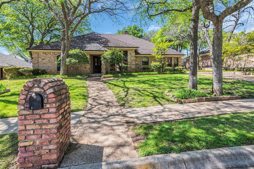 2537 Stonegate Dr N, Bedford, TX 76021 - photo 1