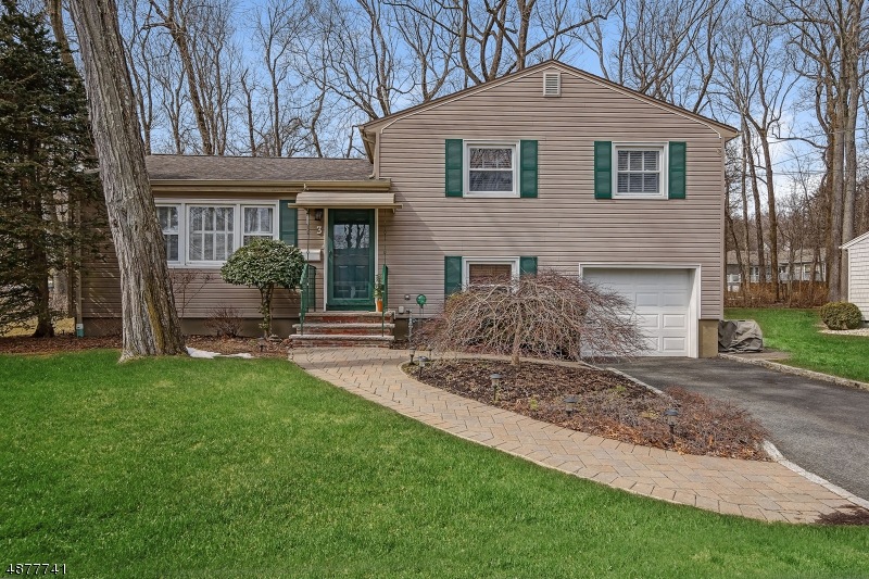 3 Countryside Dr, Livingston, NJ 07039 - photo 1