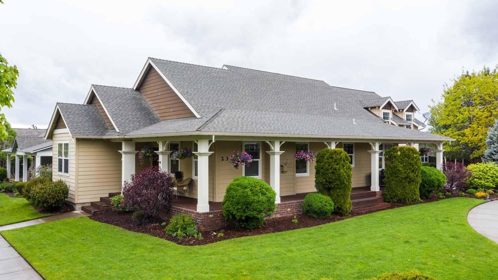 2321 NE Acorn Ct, Bend, OR 97701 - photo 1