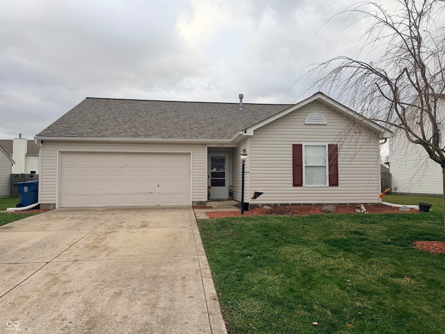 1625 Willowview Ln, Greenfield, IN 46140 - photo 1