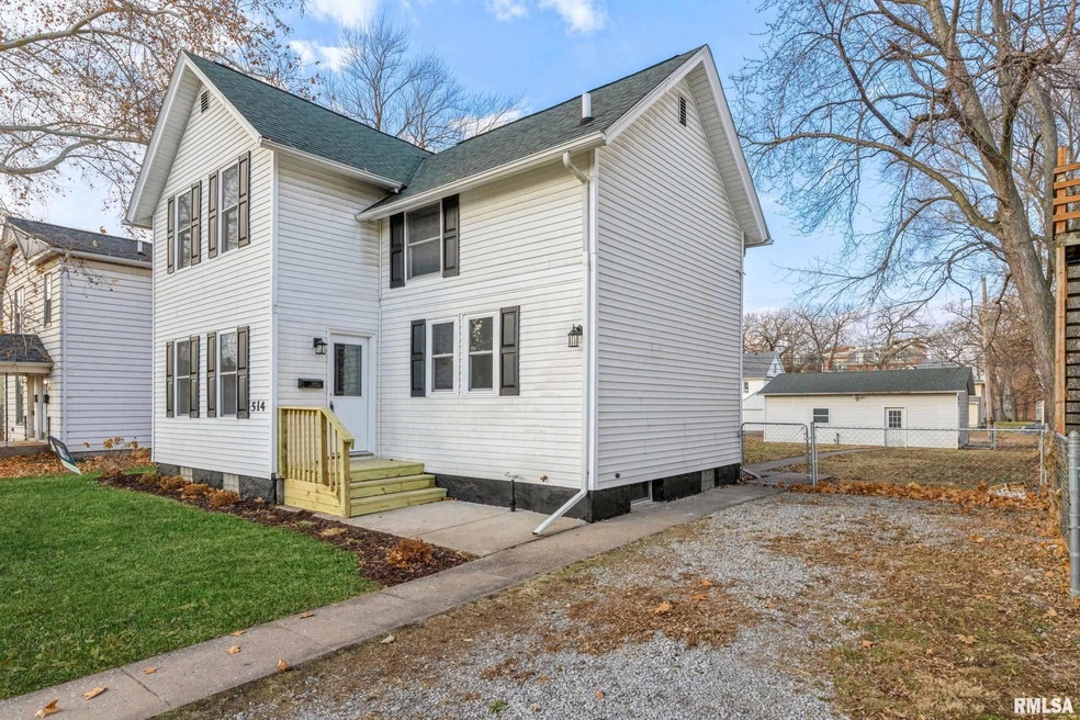 514 W 17th St, Davenport, IA 52803 - photo 1