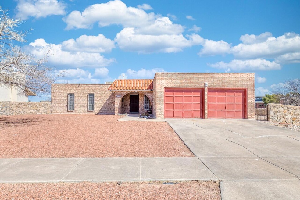 1500 Opossum Cir, Horizon City, TX 79928 - photo 1