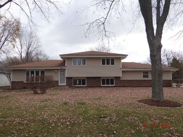 10S193 Alma Ln, Naperville, IL 60564 - photo 1