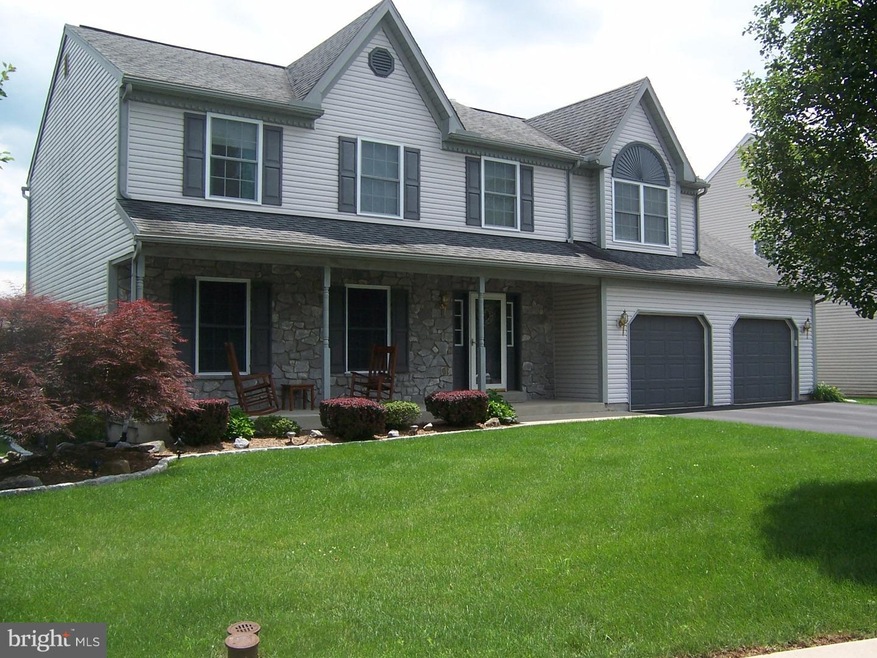 16 Hayden Cir, Reading, PA 19606 - photo 1