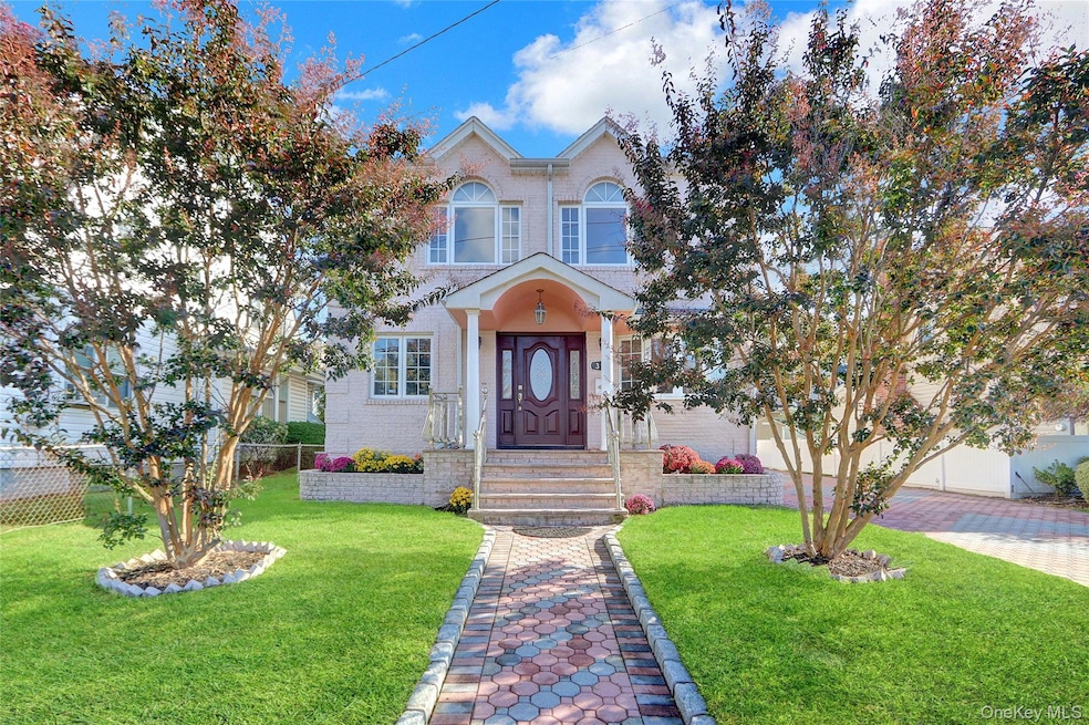 For Sale $1,298,000 • Co-Listing Agent