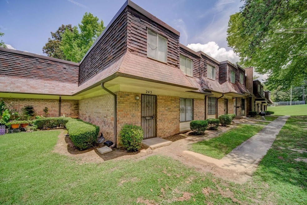 Sold $74,000 • Co-Listing Agent