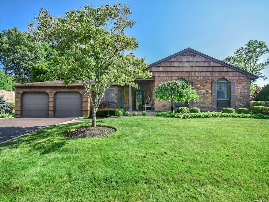 Sold $900,000 • Co-Listing Agent