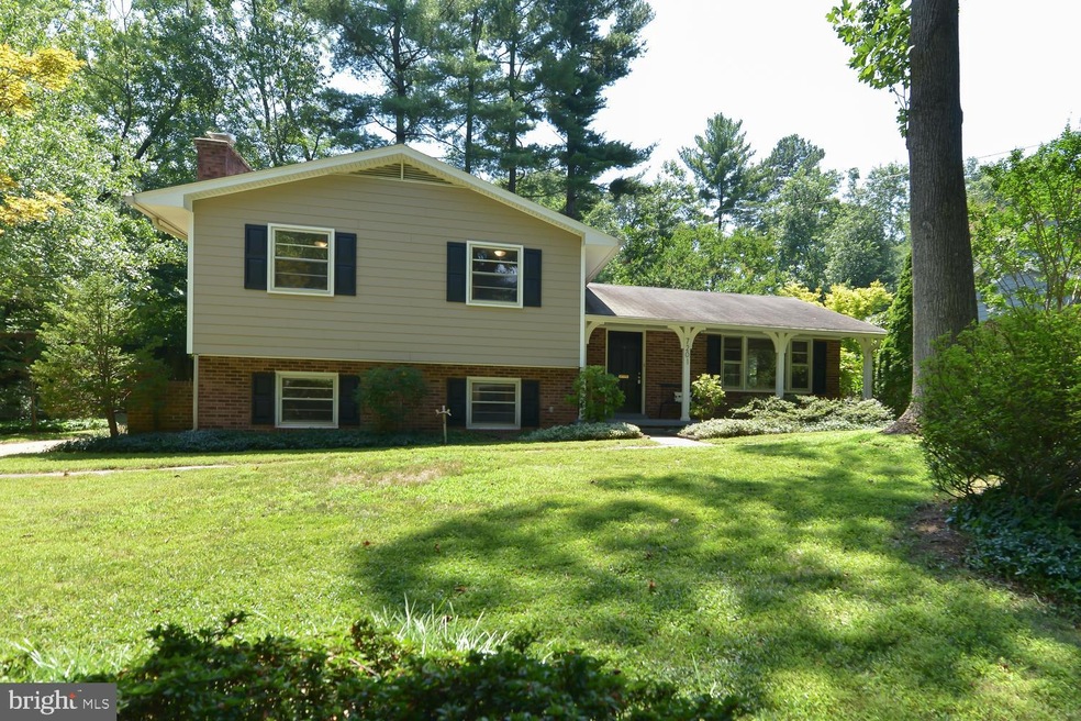 7201 Gordons Rd, Falls Church, VA 22043 - photo 1