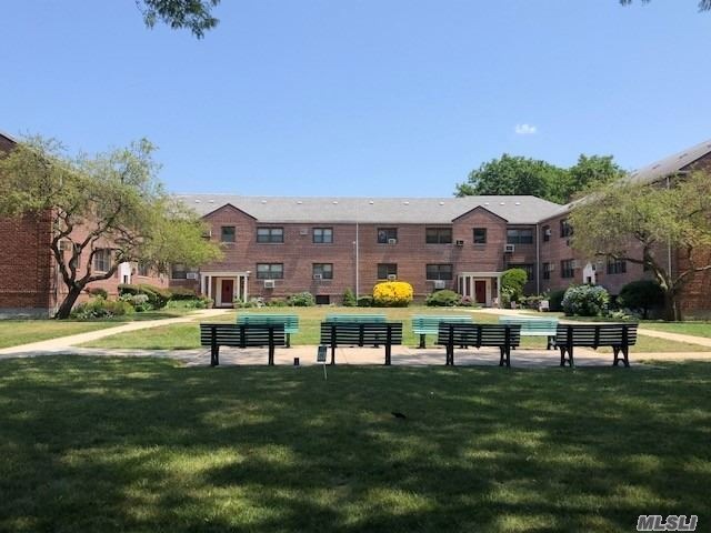 15525 81st St unit 4, Howard Beach, NY 11414 - photo 1