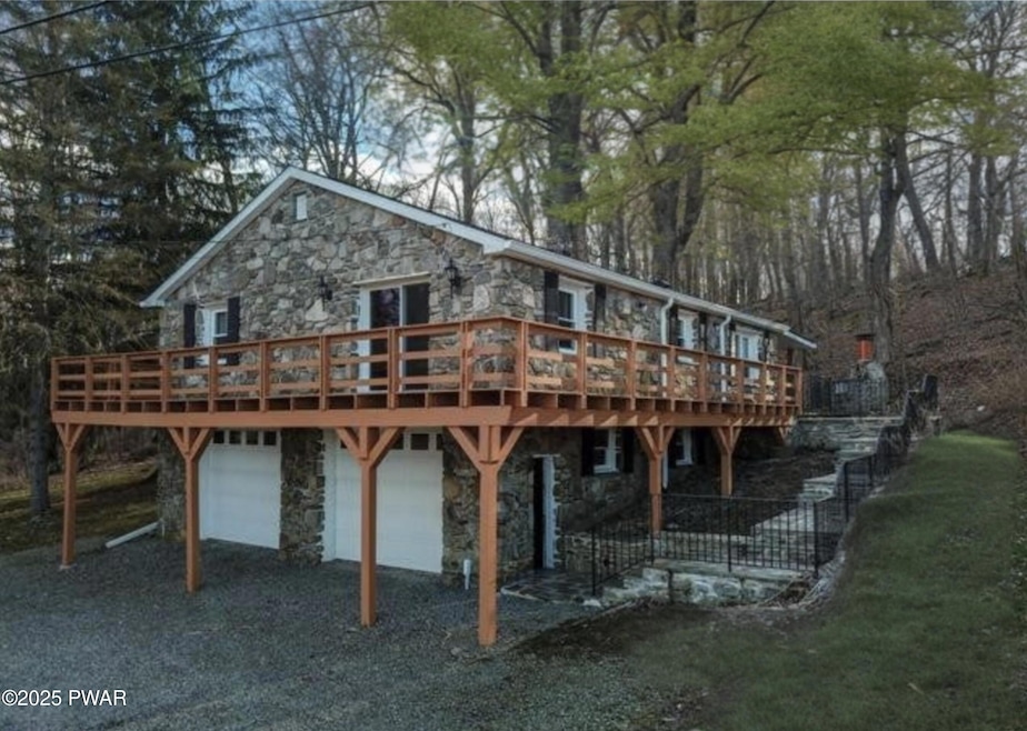 853 Spring Hill Rd unit D, Sterling, PA 18463 - photo 1