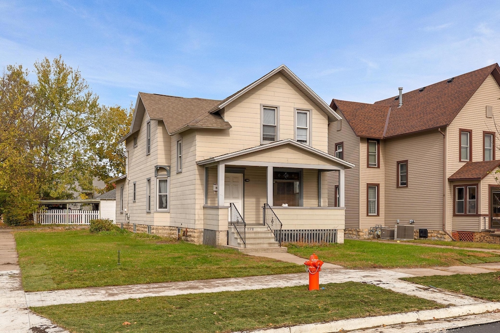1178 W Broadway St, Winona, MN 55987 - photo 1