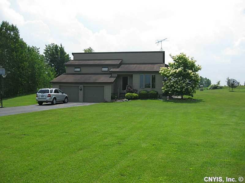 Exterior Front. Welcome to 279 Biddlecum Road!